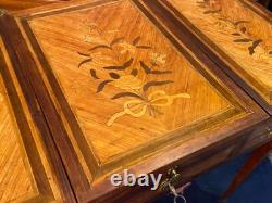 18th Century Hairdresser with Louis XVI Marquetry Decoration