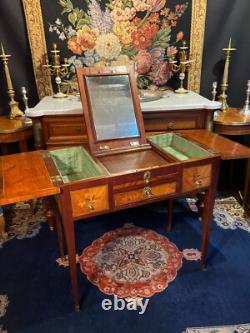 18th-century dressing table with Louis XVI marquetry decoration