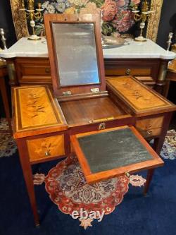 18th-century dressing table with Louis XVI marquetry decoration