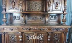 19th century walnut Renaissance buffet