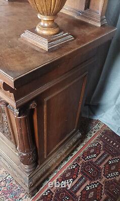 19th century walnut Renaissance buffet