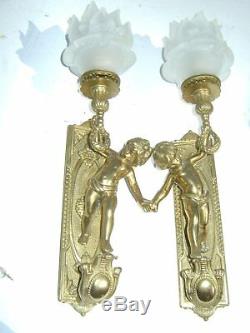 2 Sconces Gilt Bronze Louis XVI Era Cherubs Nineteenth Em Recen Electrification