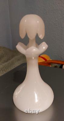 ANTIQUE WHITE OPALINE BOTTLE 19TH CENTURY