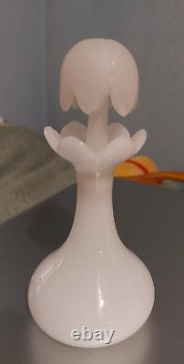 ANTIQUE WHITE OPALINE BOTTLE 19TH CENTURY