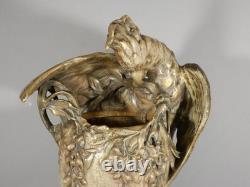 Amphora Austria, very large ceramic vase with cockatoos, late 19th century