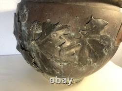 Ancient Asian bronze cache-pot from the 19th century