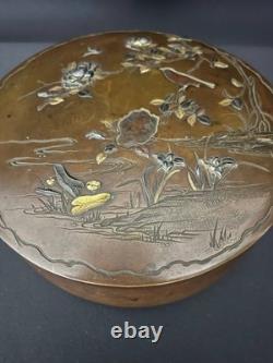 Antique Japanese bronze box with inlaid decoration, Meiji period