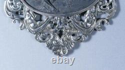 Antique Medallion In Ebonite And Frame In Silver Massif, Era Xixth Century