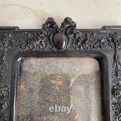 Antique Photo Frame in Ebonite Gutta-Percha 19th Century