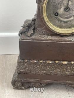 Antique bronze clock, 19th century, key-wound movement