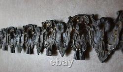 Antique embossed brass frieze of 194 cm x 15.5 cm, 19th century period