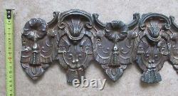 Antique embossed brass frieze of 194 cm x 15.5 cm, 19th century period