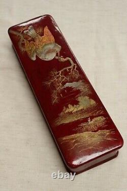 Antique lacquer box with Asian motifs from the 19th century