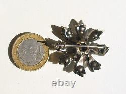 BEAUTIFUL ANTIQUE BROOCH from the MID-19th CENTURY in SILVER with WHITE STONE