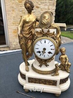 Beautiful Clock in Gilded Bronze and White Marble from the Mid 19th Century