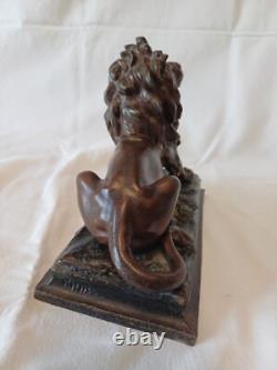 Beautiful Statue in Regule of a Roaring Lion, Late 19th Century