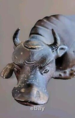 Beautiful Water Buffalo in Bronze, Meiji Era 1868-1912. 19th Century Gilding