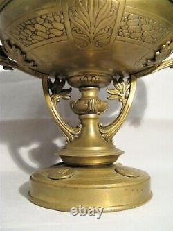 Bronze Cup In Love At The End Of The 19th Century