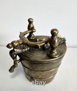 Bronze apothecary weight, known as a Nuremberg weight, 19th century	  <br/> 