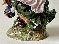 Capodimonte Subject In Porcelain Polychrome Couple Dancing Naples Epoque XIX Ème