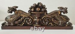 Carved Walnut Fronton 19th Century Renaissance Style High Period Griffins