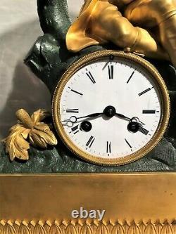 Charles X Bronze Clock With Two Patinas At The Beginning Of The 19th Century