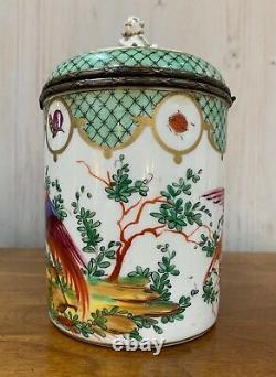 Covered Pot In 19th Century Porcelain With Volatile Decoration