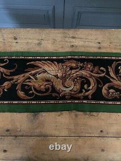 Fabric embroidered valance with High Epoch XIXth century decoration L6204