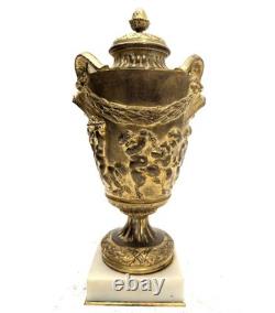 Gilt bronze cassolette, 19th century, Clodion model (pair)