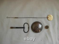 Gilt bronze pendulum clock, wire movement, working, first half of the 19th century