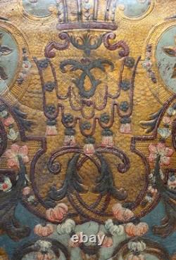 Gilt embossed leather known as Cordoba flowers Regency period 18th century
