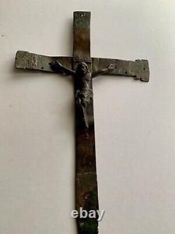 High Period, Very Rare 14th Century Crucifix. Christ in Bronze