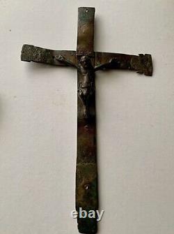 High Period, Very Rare 14th Century Crucifix. Christ in Bronze