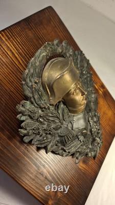 Interesting bronze billiard angle. Effigy of Napoleon I. 19th century.