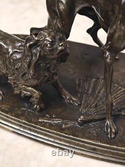 JOLIE Bronze animal figure of a greyhound and Pekingese by P. J. Mène from the 19th century