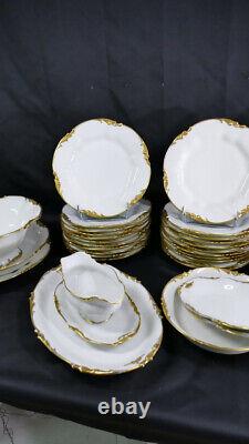 Jean Pouyat Limoges, White And Golden Porcelain Service, Late 19th Century