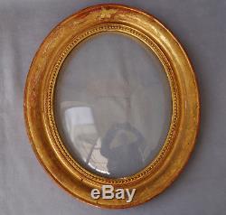 Large Oval Frame In Golden Wood And Glass Beaked Epoque Early Nineteenth