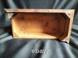 Light wood and gilded bronze pendulum clock / Restoration period / 19th century