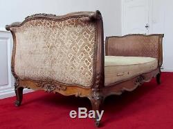 Louis XV Rest Bed Walnut Carved Rocaille Sultane Style Xixth