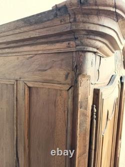 Louis XV period wardrobe with the Coat of Arms and Crown of France