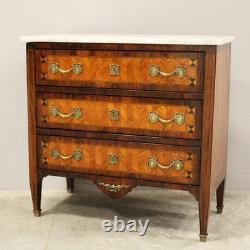 Louis XVI period commode in marquetry, 18th century