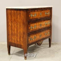 Louis XVI period commode in marquetry, 18th century