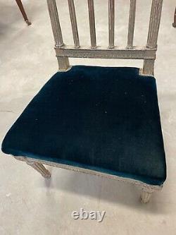 Low-painted chair Louis XVI period