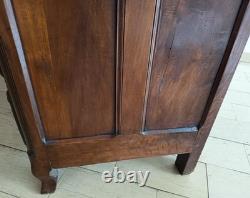 Lyonnais Commode in Walnut from the 18th Century