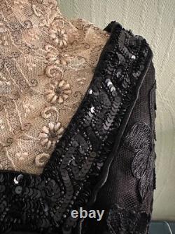 Magnificent Belle Époque jet and sequined corsage with embroidered floral silk lace, 1910