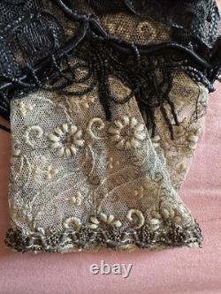 Magnificent Belle Époque jet and sequined corsage with embroidered floral silk lace, 1910