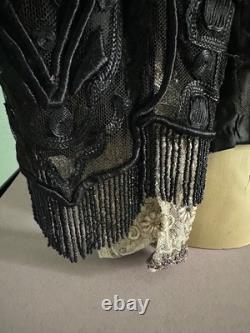 Magnificent Belle Époque jet and sequined corsage with embroidered floral silk lace, 1910 Magnificent Belle Époque jet and sequined corsage with embroidered floral silk lace, 1910