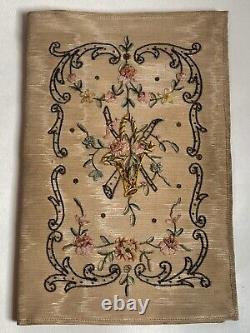 Magnificent antique book binding or pouch in embroidered fabric from the 19th century