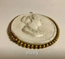 Medallion in biscuit. Poppea wife of Nero. Antique bust. 19th century.