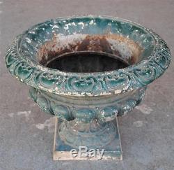 Medici Vase Painted Cast Iron Nineteenth Time